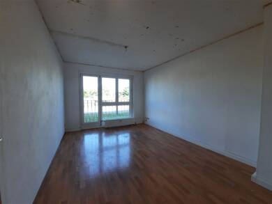 Wohnung zur Miete 375 € 4 Zimmer 73,4 m² Gerhart-Hauptmann Straße 2 Lauchhammer Lauchhammer 01979
