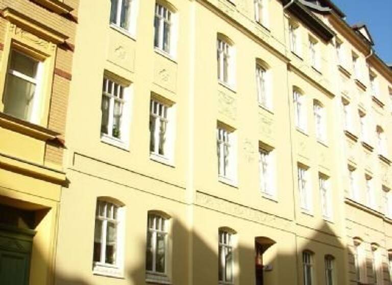Wohnung zum Kauf als Kapitalanlage geeignet 35.000 € 1 Zimmer 43,3 m²<br/>Wohnfläche Wielandstraße 31 Altenburg Altenburg 04600