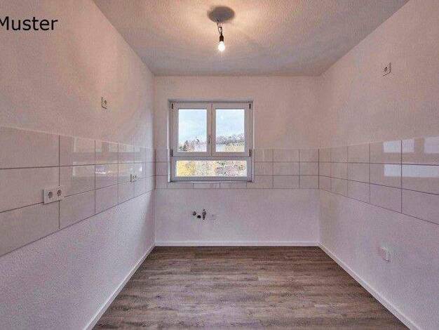 Wohnung zur Miete 951 € 4 Zimmer 81,3 m² 2. Geschoss frei ab 30.03.2026 Freiburger Straße 1 Delkenheim Wiesbaden 65205