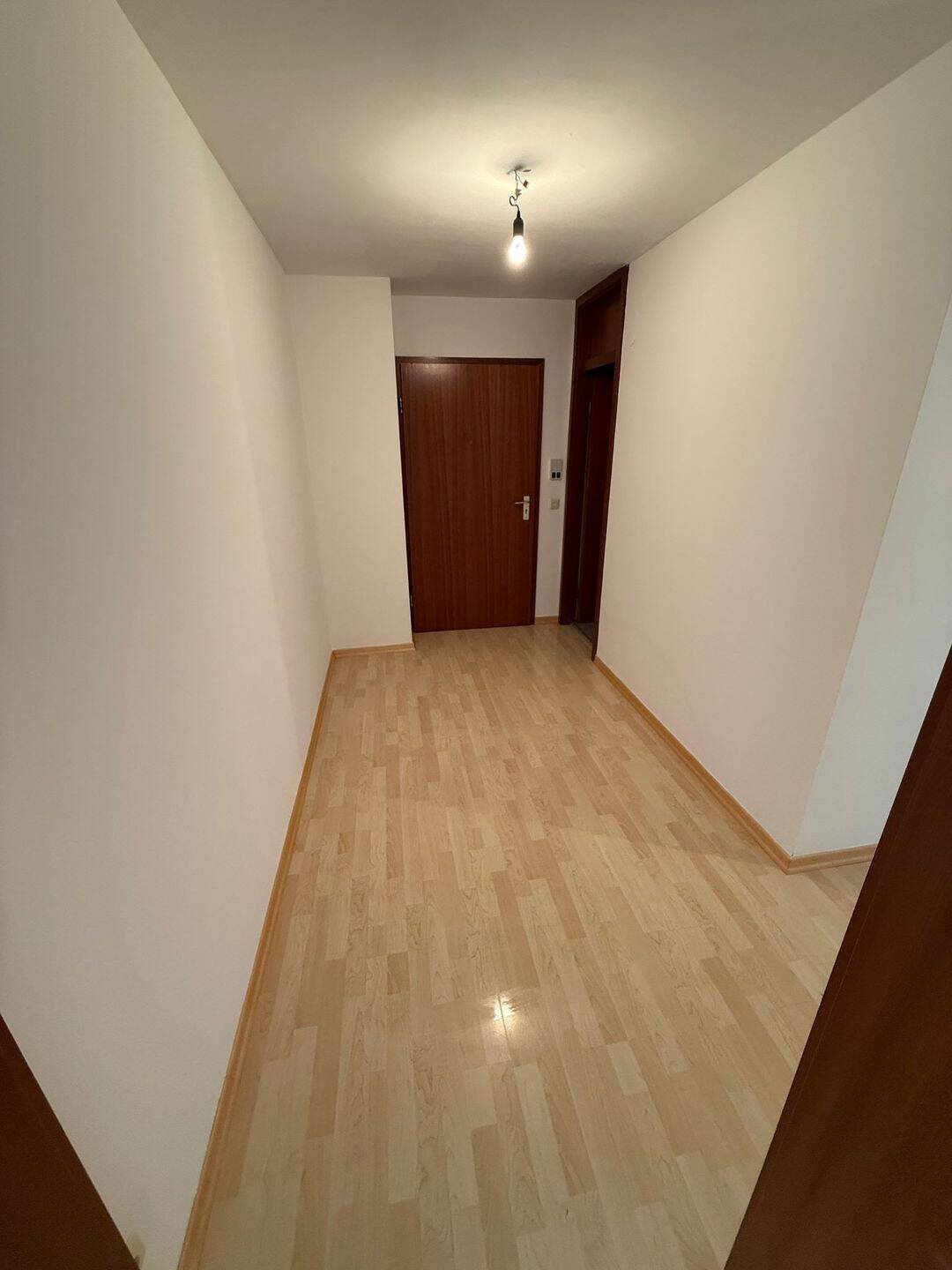 Diese gemütliche 2-Zimmer-Wohnung mit Einbauküche. "Zentrale Lage" – Nürnberg – Vorschaubild 18