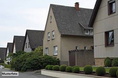 Einfamilienhaus zum Kauf 57.000 € 5 Zimmer 128 m² 240 m² Grundstück Oschersleben Oschersleben 39398