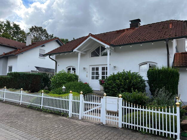 Einfamilienhaus zum Kauf provisionsfrei 829.000 € 4 Zimmer 186 m² 747 m² Grundstück Langenbrücken Bad Schönborn 76669