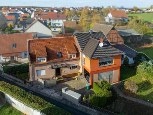 Mehrfamilienhaus zum Kauf 259.000 € 7 Zimmer 126,9 m² 620 m² Grundstück Zeuzleben Werneck / Zeuzleben 97440