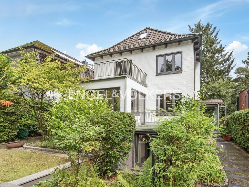 Einfamilienhaus zum Kauf 1.530.000 € 6 Zimmer 157 m²<br/>Wohnfläche 686 m²<br/>Grundstück Groß Borstel Hamburg 22453