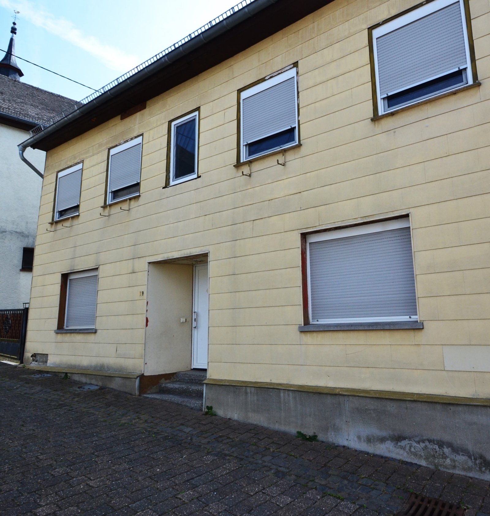 Einfamilienhaus zum Kauf 219.000 € 6 Zimmer 153 m²<br/>Wohnfläche 336 m²<br/>Grundstück Laufenselden Heidenrod 65321