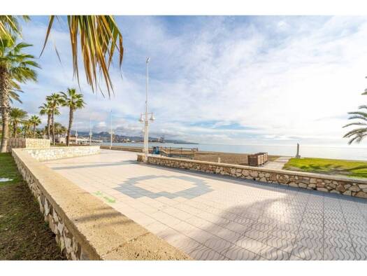 Wohnung zur Miete 2.100 € 2 Zimmer 124 m² 5. Geschoss >C- Pacífico > Málaga 29004