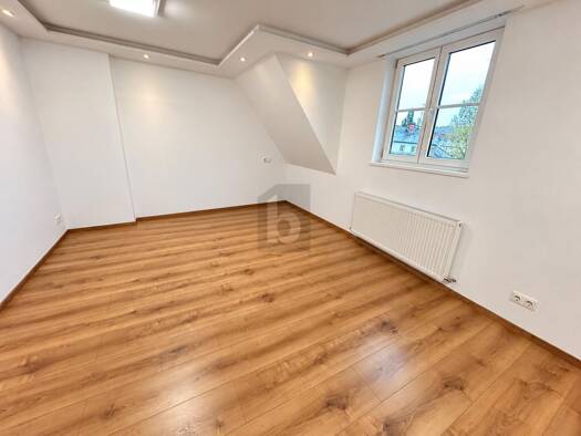 Wohnung zur Miete 850 € 3 Zimmer 100 m² 2. Geschoss St. Pantaleon 5120