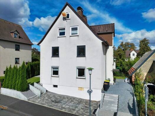 Mehrfamilienhaus zum Kauf 375.000 € 9 Zimmer 216 m² 825 m² Grundstück Nordshausen Kassel 34132