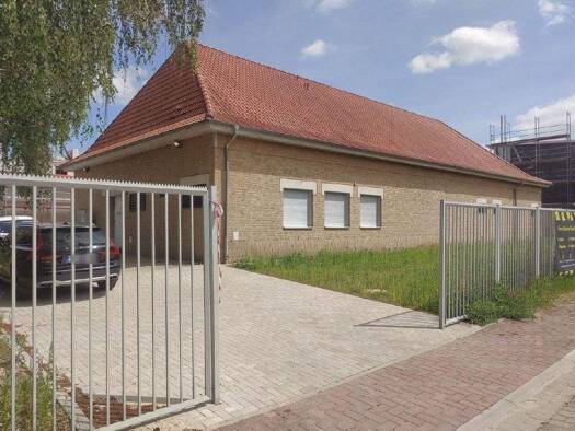 Sonstiges zum Kauf 225.000 € 215 m² 951 m² Grundstück Bad Nenndorf 31542