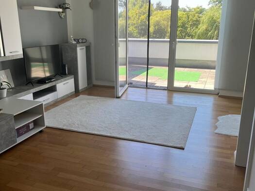Wohnung zur Miete 700 € 2 Zimmer 73 m² 2. Geschoss frei ab 01.10.2026 Creußen Creußen 95473