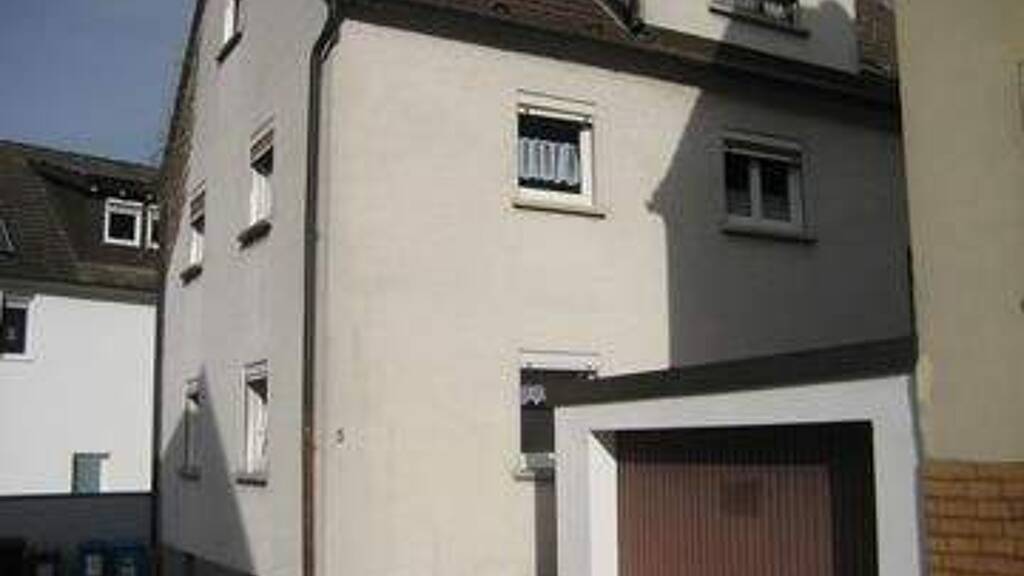 Haus zum Kauf 495.000 € 10 Zimmer 226 m² 970 m² Grundstück Unterdürrbach Würzburg 97080