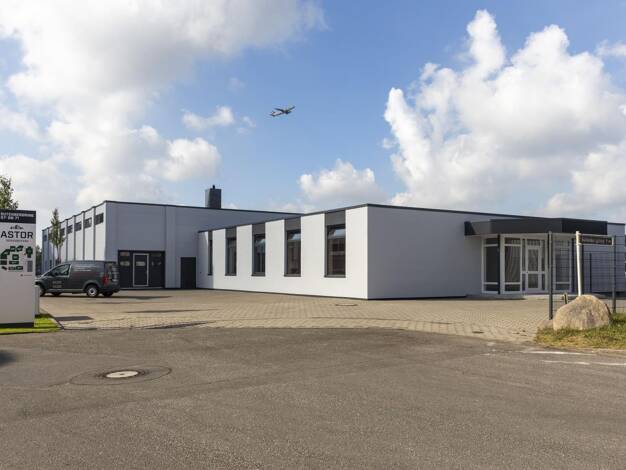 Lagerhalle zur Miete 965 m² Lagerfläche teilbar ab 965 m² Garstedt Norderstedt 22848