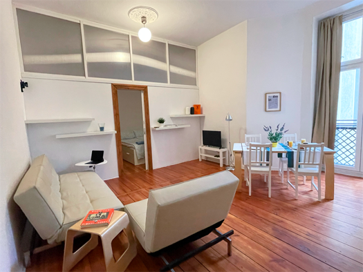Wohnung zum Kauf 253.000 € 1 Zimmer 42 m² 2. Geschoss Am Comeniusplatz 2 Friedrichshain Berlin 10243