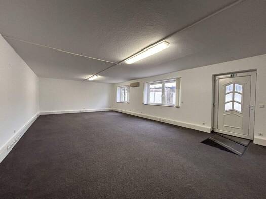 Bürofläche zur Miete provisionsfrei 600 € 2 Zimmer 80 m² Bürofläche Ossum-Bösinghoven Meerbusch 40668