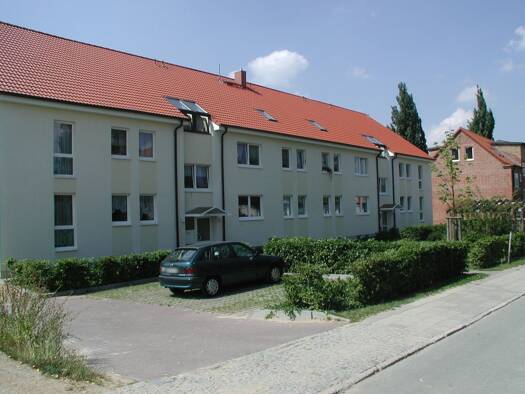 Wohnung zur Miete 353 € 2 Zimmer 45,9 m² 3. Geschoss frei ab 01.10.2026 Haselholzstr. 24 Gartenstadt Schwerin 19061