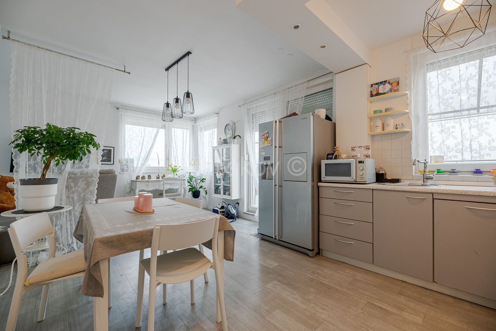 Wohnung zum Kauf 224.600 € 3 Zimmer 103 m²<br/>Wohnfläche 3.<br/>Geschoss Buzin