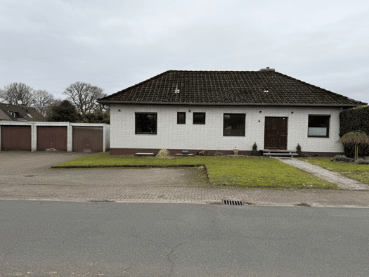 Bungalow zum Kauf 249.000 € 6 Zimmer 118 m² 827 m² Grundstück Falkenweg 8 Cadenberge 21781