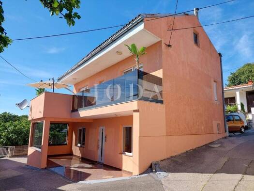 Haus zum Kauf 360.000 € 6 Zimmer 160 m² Novi Vinodolski