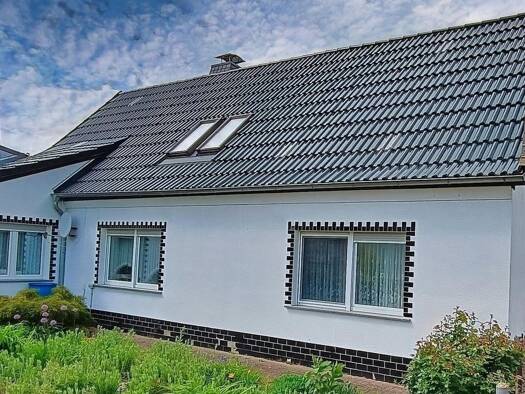 Einfamilienhaus zum Kauf provisionsfrei 178.000 € 5 Zimmer 132 m² 7.863 m² Grundstück frei ab sofort Mahlsdorf Salzwedel 29410