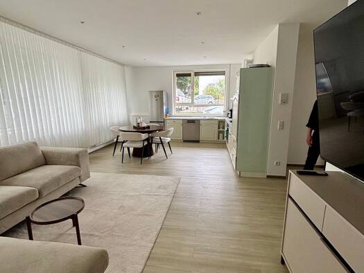 Wohnung zur Miete 820 € 2,5 Zimmer 90 m² Geschoss EG/2 frei ab 01.09.2026 Malstatt Saarbrücken 66113