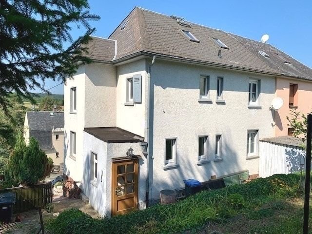 Doppelhaushälfte zum Kauf 98.000 € 5 Zimmer 117 m²<br/>Wohnfläche 580 m²<br/>Grundstück ab sofort<br/>Verfügbarkeit Netzschkau Netzschkau 08491