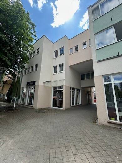 Wohnung zur Miete 590 € 2 Zimmer 60,3 m² Dachgeschoss frei ab 01.09.2025 Untere-Hauptstraße 3 Tuttlingen Tuttlingen 78532