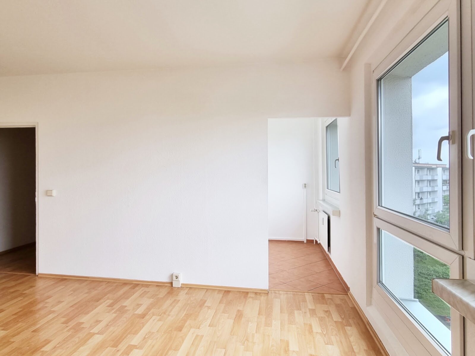 Wohnung zur Miete 278 € 1 Zimmer 26,6 m²<br/>Wohnfläche 1.<br/>Geschoss Herzogswalder Straße 8 Gorbitz-Ost (Leutewitzer Ring-Mitte) Dresden 01169