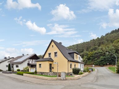 Doppelhaushälfte zum Kauf 259.000 € 5 Zimmer 100 m² 254 m² Grundstück Bicken Mittenaar 35756