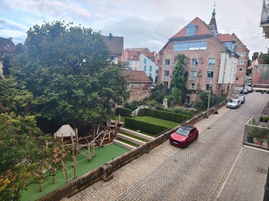 Wohnung zur Miete 995 € 4 Zimmer 79,6 m² Geschoss 2/3 frei ab sofort Sebald Nürnberg 90403 