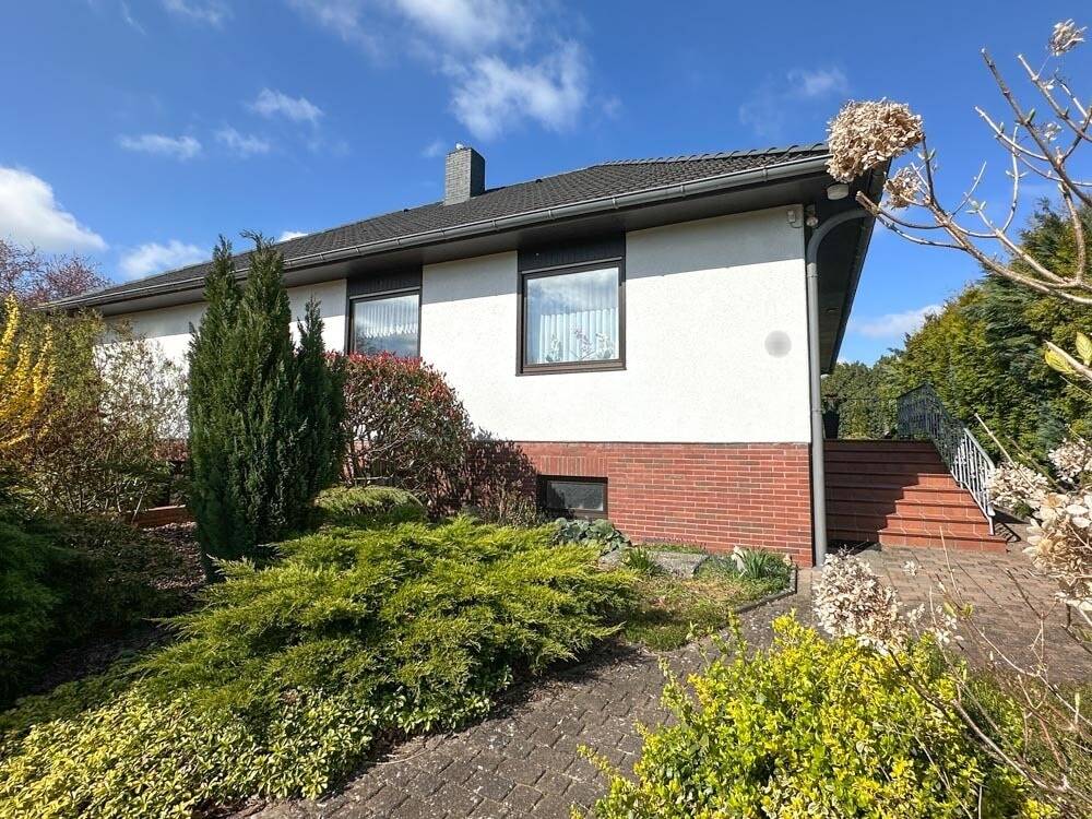 Immobilie in Drochtersen - Top gepflegter Bungalow in zentraler Lage von Drochtersen - Bild 0