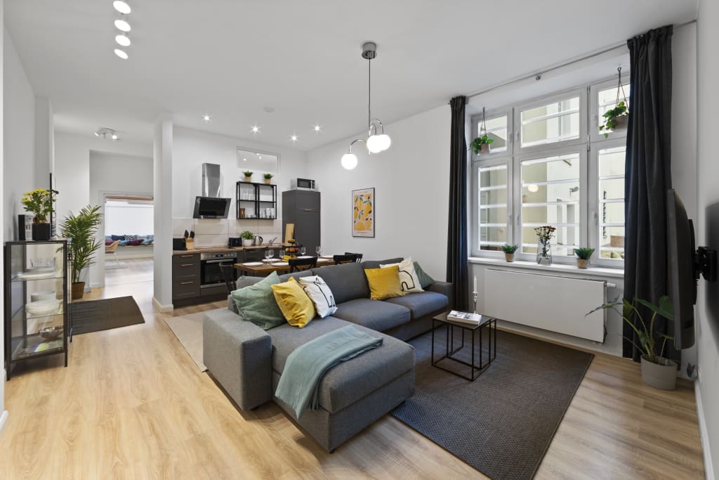 Wohnung zur Miete Wohnen auf Zeit 3.531 € 5 Zimmer 105 m²<br/>Wohnfläche 31.05.2025<br/>Verfügbarkeit Fehmarner Straße Wedding Berlin 13353