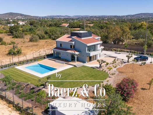 Villa zum Kauf 1.895.000 € 321 m² 1.968 m² Grundstück Quarteira