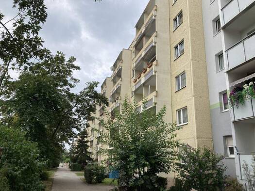 Wohnung zur Miete 218 € 3 Zimmer 56 m² 4. Geschoss Alte Heerstraße 232 Silberhöhe Süd 06132