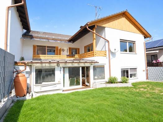 Mehrfamilienhaus zum Kauf 289.000 € 8 Zimmer 220 m² 369 m² Grundstück frei ab 01.10.2026 Tann Tann 84367