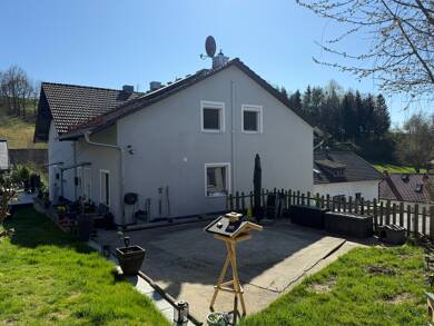 Doppelhaushälfte zum Kauf 325.000 € 4 Zimmer 100 m² 238 m² Grundstück frei ab 01.06.2025 Deggendorf Deggendorf 94469