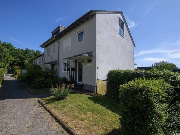 Reihenendhaus zum Kauf provisionsfrei 675.000 € 4 Zimmer 95 m² 325 m² Grundstück Sonnenberg Wiesbaden 65191