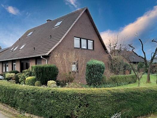 Einfamilienhaus zum Kauf 325.000 € 8 Zimmer 202 m² 836 m² Grundstück Haldern Rees 46459