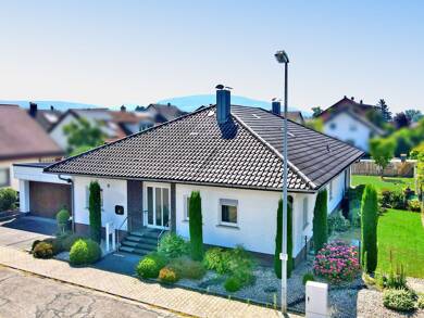 Haus zum Kauf 750.000 € 4 Zimmer 180,3 m² 745 m² Grundstück Muggensturm 76461
