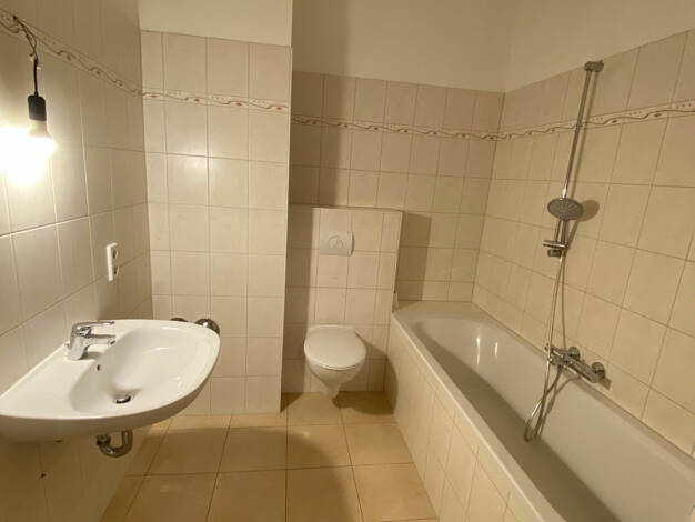 Wohnung zur Miete 393 € 3 Zimmer 65 m² 3. Geschoss Wittenberger Str. 4 Bernsdorf Chemnitz / Bernsdorf 09126