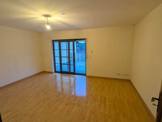 Wohnung zur Miete 730 € 3 Zimmer 75 m² Geschoss 1/2 frei ab 15.10.2026 Bronnamberg Zirndorf 90513
