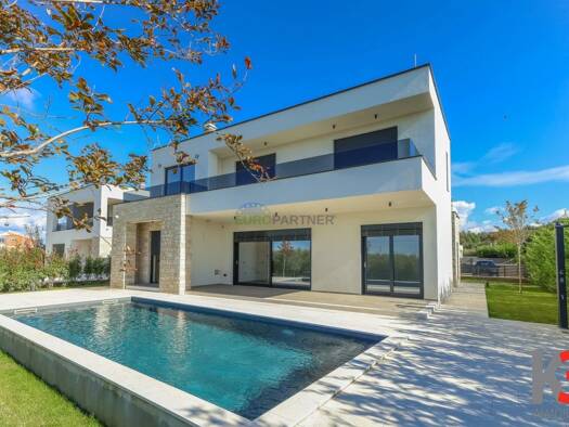 Haus zum Kauf 950.000 € 5 Zimmer 220 m² 750 m² Grundstück Poreč 52440