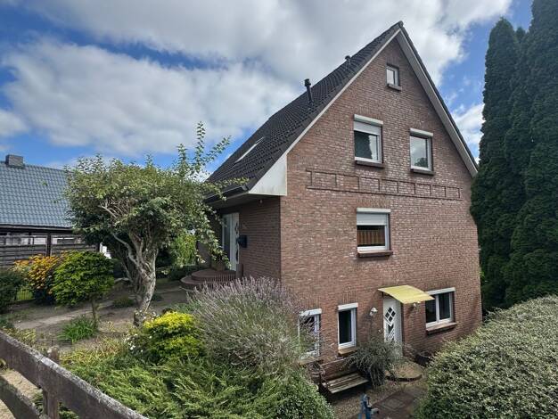 Einfamilienhaus zum Kauf 360.000 € 8 Zimmer 170 m² 510 m² Grundstück Süderholmer Straße 90A Süderholm Heide 25746