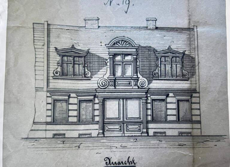 Reihenmittelhaus zum Kauf 89.000 € 5 Zimmer 150 m² 244 m² Grundstück Bernburg 06406