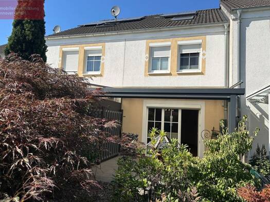 Reihenmittelhaus zum Kauf 298.000 € 4 Zimmer 120 m² 169 m² Grundstück frei ab sofort Neustadt Neustadt am Rübenberge 31535