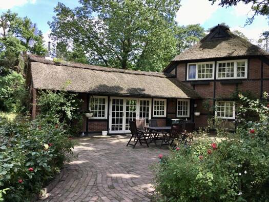 Einfamilienhaus zum Kauf provisionsfrei 1.100.000 € 5 Zimmer 170 m² 15.000 m² Grundstück Halstenbek 25469