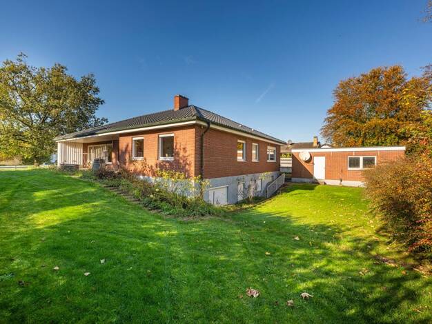 Einfamilienhaus zum Kauf 669.000 € 6 Zimmer 139,3 m² 1.240 m² Grundstück Wörth Wörth am Rhein 76744