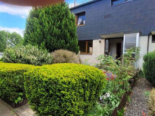 Reihenendhaus zum Kauf 275.000 € 6 Zimmer 130 m² 285 m² Grundstück frei ab sofort Oberkochen 73447