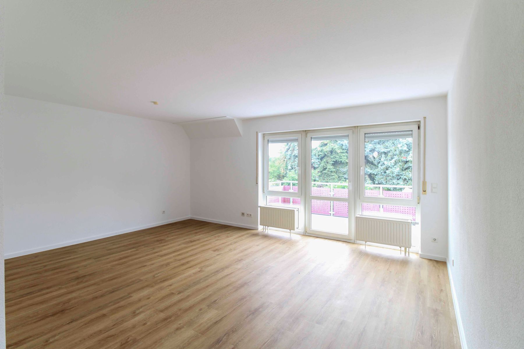 Wohnung zum Kauf 240.000 € 2 Zimmer 75 m²<br/>Wohnfläche 1.<br/>Geschoss Schifferstadt 67105