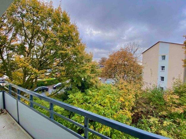 Wohnung zur Miete 639 € 3 Zimmer 67,2 m² 3. Geschoss frei ab 20.01.2026 Charlottenburger Straße 12 Steinbüchel Leverkusen 51377