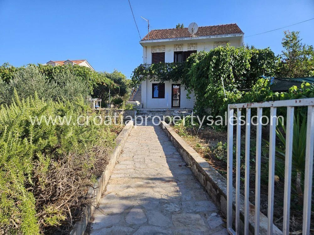 Haus zum Kauf 390.000 € 4 Zimmer 200 m²<br/>Wohnfläche Hvar